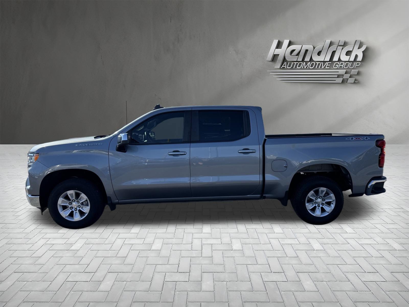 Used 2023 Chevrolet Silverado 1500 LT AWD/4WD image 7