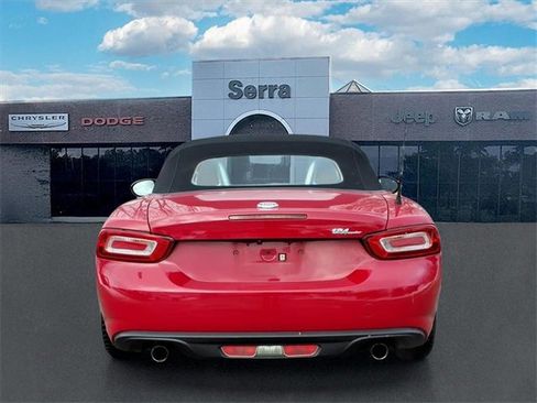 Used 2017 FIAT 124 Spider Lusso image 5