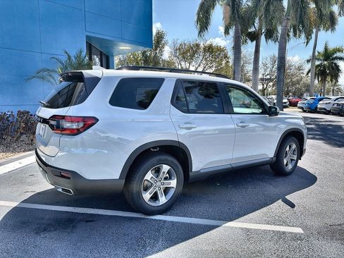 New 2026 Honda Pilot EX-L image 8