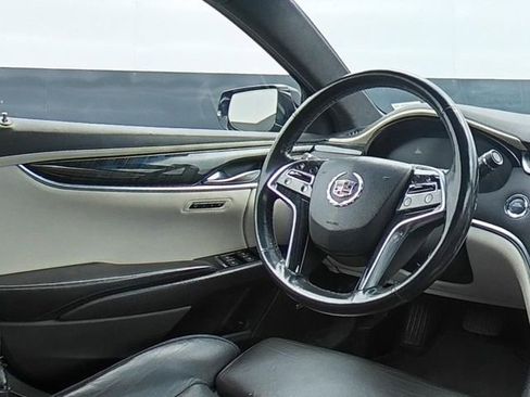 Used 2013 Cadillac XTS Platinum FWD image 17