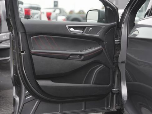 Certified 2024 Ford Edge ST-Line image 29