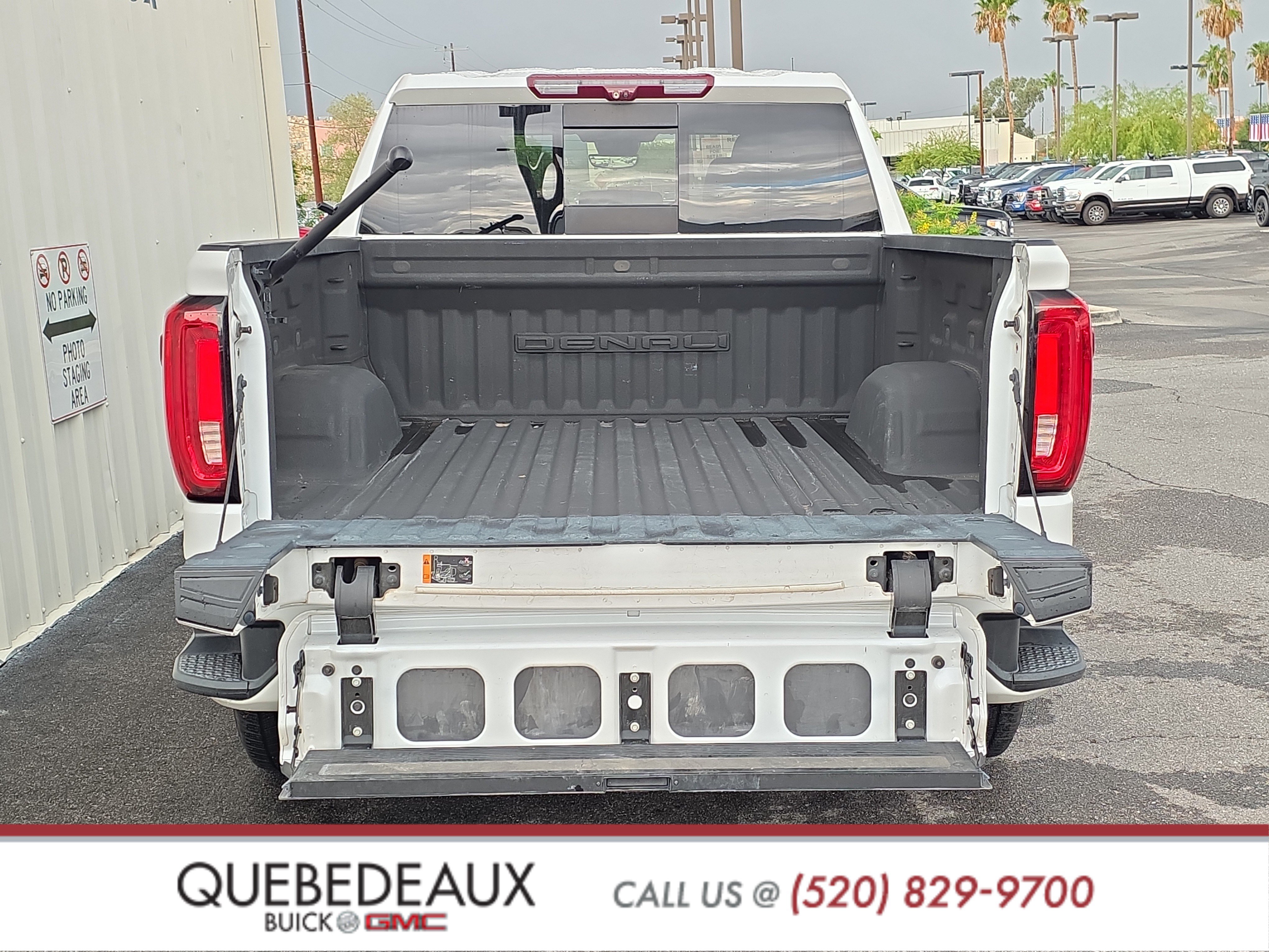 Used 2022 GMC Sierra 1500 Denali w/ Denali Reserve Package AWD/4WD image 8