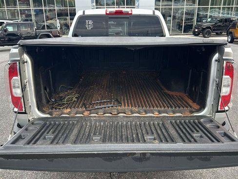 Used 2016 GMC Canyon SLT w/ Driver Alert Package AWD/4WD image 7