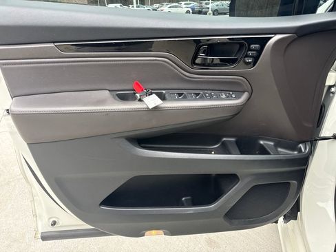 Used 2018 Honda Odyssey Elite image 14