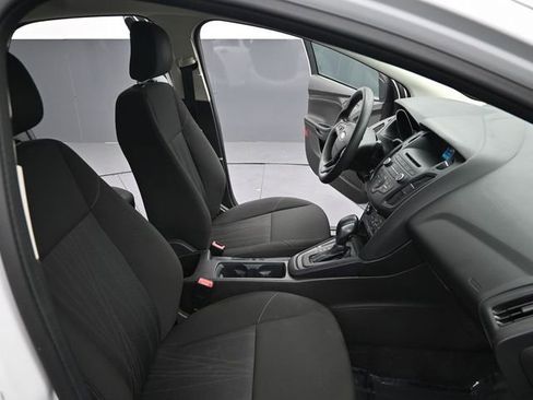 Used 2015 Ford Focus S FWD image 20