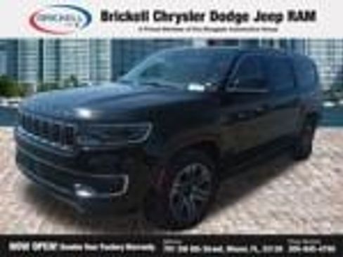 Used 2024 Jeep Wagoneer L Series II RWD image 21