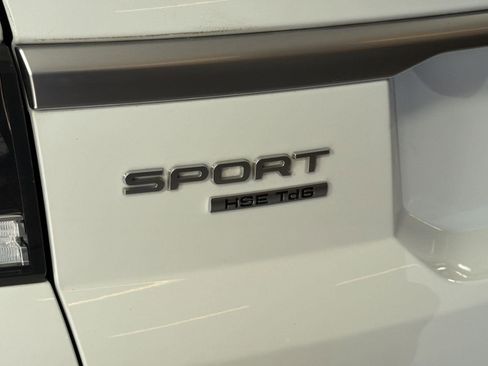 Used 2016 Land Rover Range Rover Sport HSE image 30