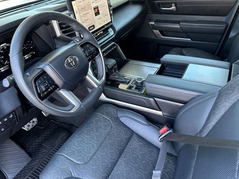 Used 2024 Toyota Sequoia SR5 w/ SR5 Premium Package AWD/4WD image 10