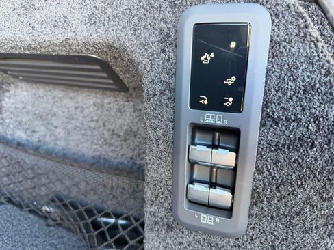 New 2026 Land Rover Range Rover Long Wheelbase SE image 37