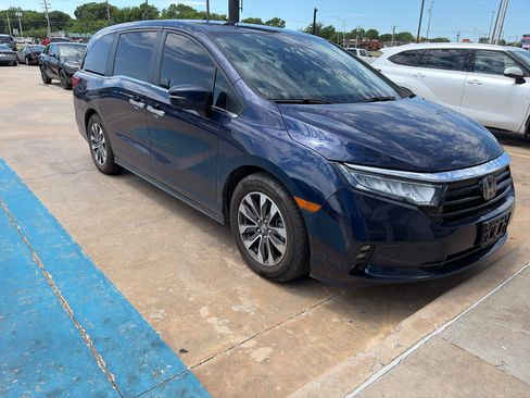 Used 2022 Honda Odyssey EX-L image 2