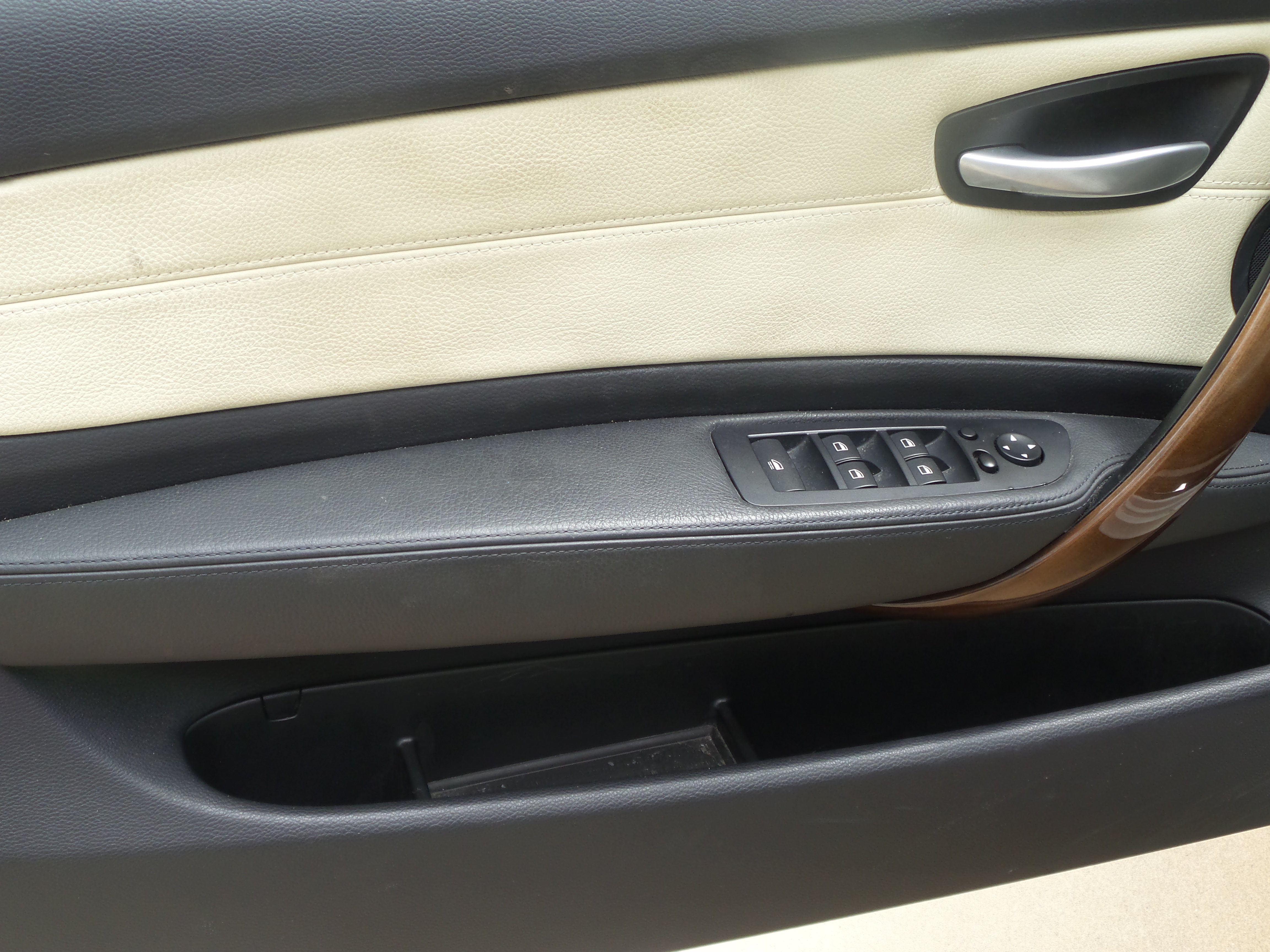 Used 2009 BMW 128i Convertible RWD image 30