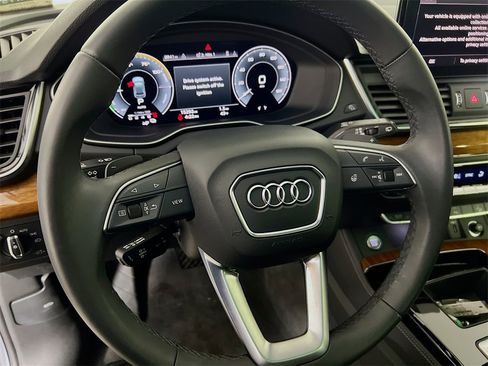 Used 2023 Audi Q5 e Premium Plus w/ Premium Plus Package image 12