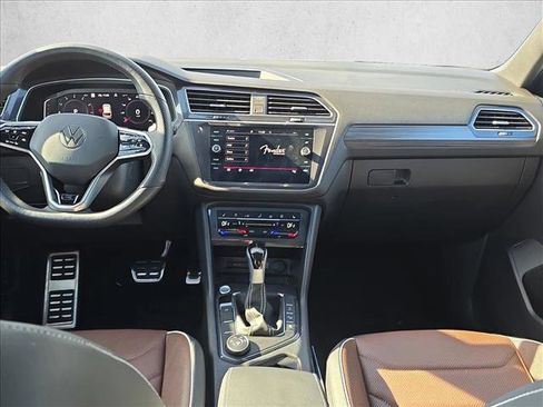 Used 2024 Volkswagen Tiguan SEL R-Line image 17