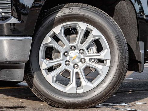 Used 2025 Chevrolet Silverado 1500 LTZ w/ LTZ Convenience Package II image 6