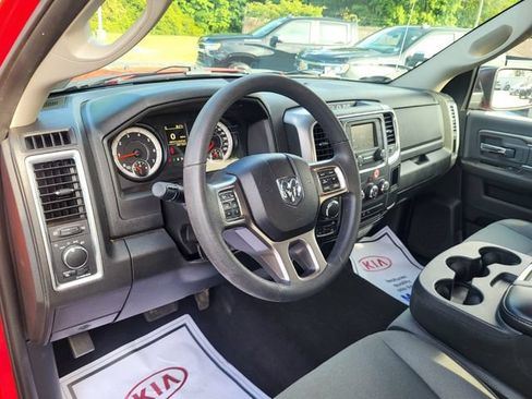 Used 2024 RAM 1500 Classic SLT AWD/4WD image 10