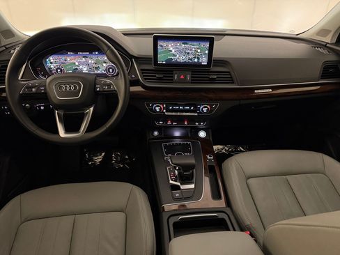 Used 2018 Audi Q5 Prestige w/ Prestige Package AWD/4WD image 16
