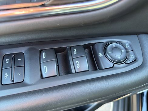 Used 2024 Chevrolet Tahoe LT image 13