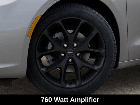 New 2026 Chrysler Pacifica Limited FWD image 8