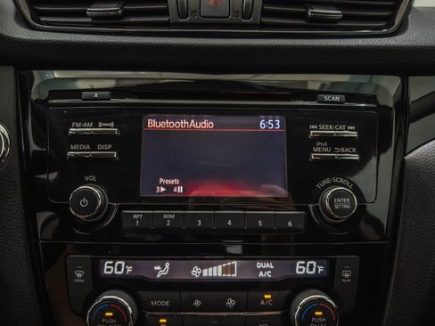 Used 2017 Nissan Rogue Sport SV AWD/4WD image 33
