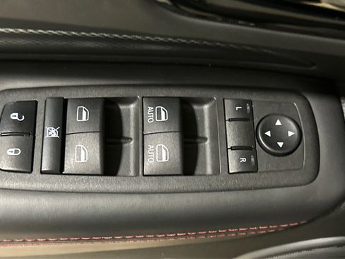 Used 2022 Dodge Durango R/T AWD/4WD image 16
