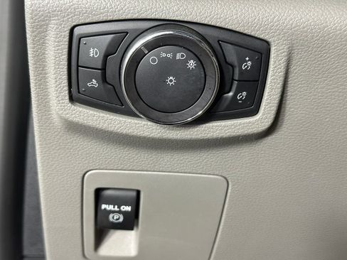Used 2018 Ford F150 XLT w/ Trailer Tow Package AWD/4WD image 19
