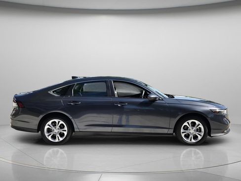 Certified 2025 Honda Accord LX image 3