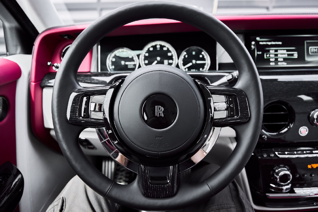 Used 2023 Rolls-Royce Phantom Sedan RWD image 74