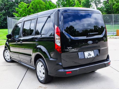 Used 2021 Ford Transit Connect XL FWD image 12