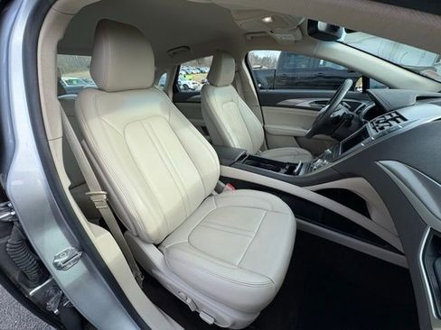 Used 2020 Lincoln MKZ Standard image 33