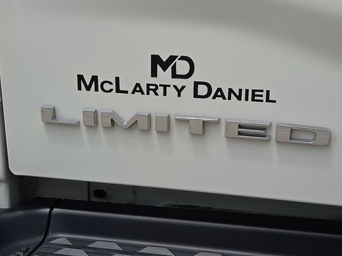 Used 2024 RAM 2500 Limited AWD/4WD image 9