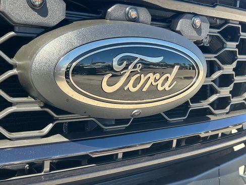 New 2026 Ford F250 Lariat w/ Black Appearance Package image 23