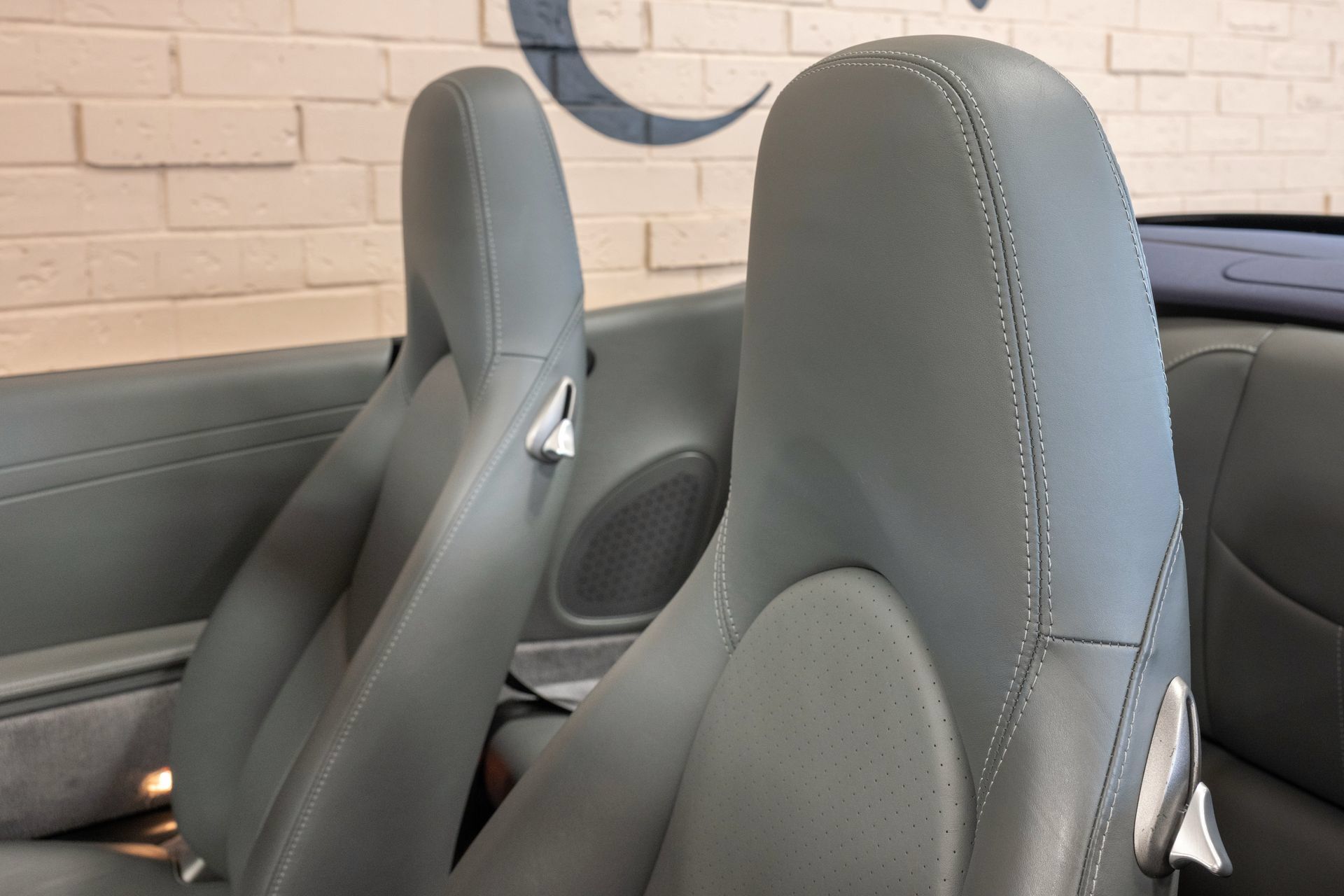 Used 2006 Porsche 911 Carrera S RWD image 32