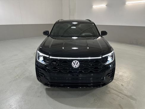New 2026 Volkswagen Atlas Cross Sport SEL R-Line AWD/4WD image 3