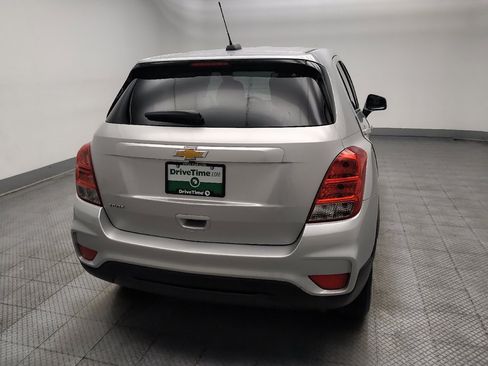 Used 2020 Chevrolet Trax LS w/ Tint and Cruise Package FWD image 7