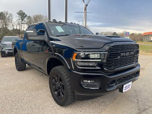 Used 2023 RAM 2500 Limited image 11
