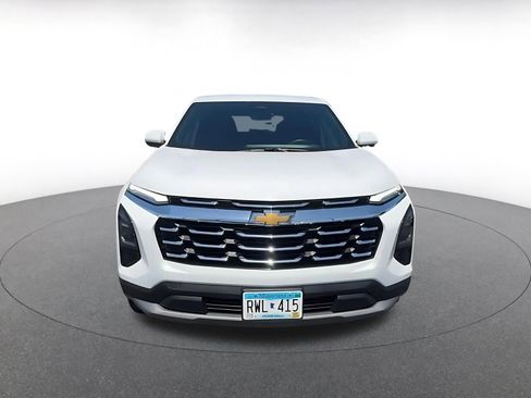 Used 2025 Chevrolet Equinox LT FWD image 4