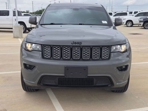 Used 2021 Jeep Grand Cherokee Laredo X AWD/4WD image 8