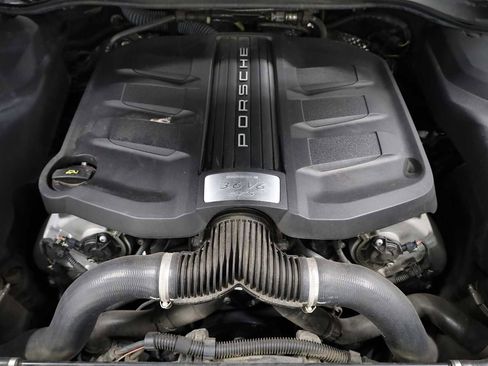 Used 2018 Porsche Cayenne GTS image 50