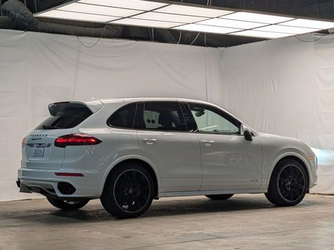 Used 2016 Porsche Cayenne GTS image 7