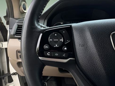 Used 2019 Honda Pilot Touring image 21