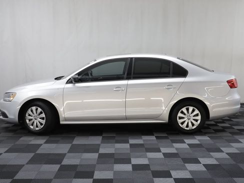 Used 2012 Volkswagen Jetta S FWD image 4