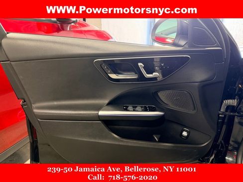 Used 2022 Mercedes-Benz C 300 4MATIC Sedan w/ Pinnacle Trim Package image 39