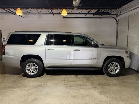 Used 2017 Chevrolet Suburban LT AWD/4WD image 5