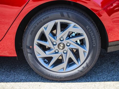 New 2025 Hyundai Elantra Blue image 8