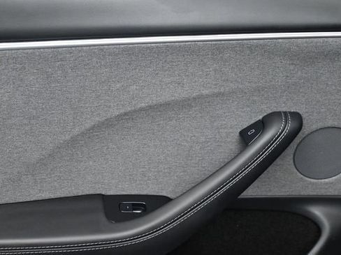 Used 2025 Tesla Model 3 RWD image 11