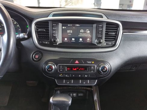 Used 2020 Kia Sorento EX image 23