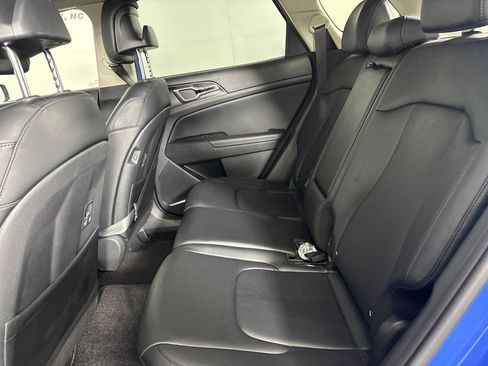 Used 2026 Kia Sportage EX w/ EX Panorama Roof Package FWD image 26