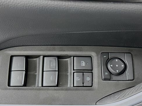 Used 2025 Toyota RAV4 Limited image 15