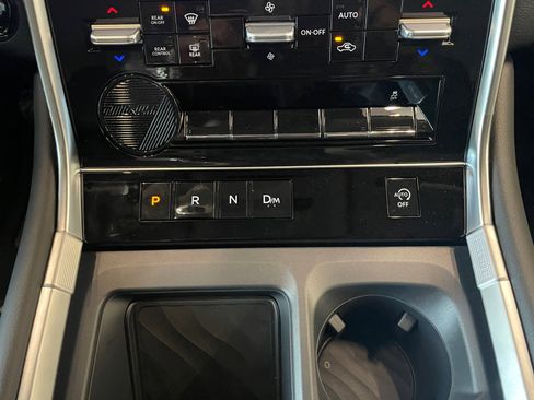 New 2026 Nissan Armada SV image 22