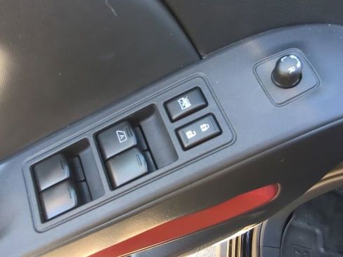 Used 2022 Nissan Frontier PRO-4X image 15